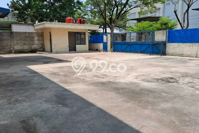 Gudang Disewakan Lokasi Semarang Barat Semarang Harga Spesial! Gudang Disewakan Lokasi Semarang Barat Semarang Harga Spesial!