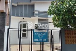 For Sale Rumah 3 Kamar Lokasi Strategis Nyaman dan Strategis di Mustikajaya For Sale Rumah 3 Kamar Lokasi Strategis Nyaman dan Strategis di Mustikajaya
