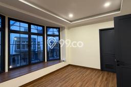 Dijual Rumah Luas Megah Dengan View Cantik di Gading Serpong, Tangerang Dijual Rumah Luas Megah Dengan View Cantik di Gading Serpong, Tangerang