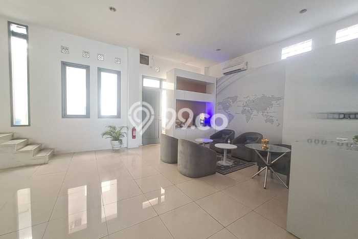Ruko Disewakan Cepat di Serpong Tangerang Selatan LB 850m2 Ruko Disewakan Cepat di Serpong Tangerang Selatan LB 850m2