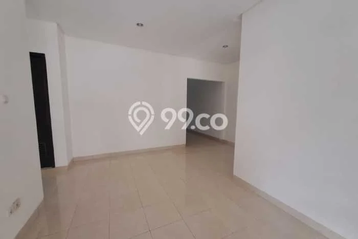 Lokasi strategis! Rumah siap pakai dikontrakkan di Serpong LB 200m2 Lokasi strategis! Rumah siap pakai dikontrakkan di Serpong LB 200m2