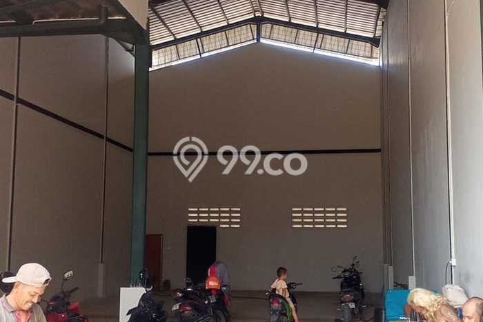 Ruko Dijual di Jakarta Barat LT 303m2 & LB 303m2 Lokasi Terbaik! Ruko Dijual di Jakarta Barat LT 303m2 & LB 303m2 Lokasi Terbaik!