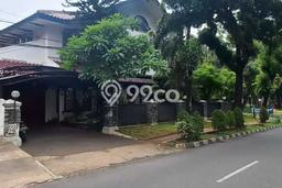 Dijual Rumah Mewah Megah Dengan View Cantik di Bintaro, Jakarta Selatan Dijual Rumah Mewah Megah Dengan View Cantik di Bintaro, Jakarta Selatan