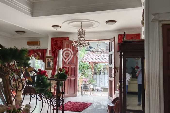 Rumah Luxury Modern Tanpa Renovasi di Senayan Jakarta Selatan Rumah Luxury Modern Tanpa Renovasi di Senayan Jakarta Selatan
