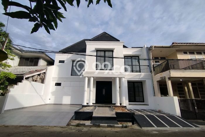 Dijual Rumah Mewah Megah Dengan View Cantik di Bintaro, Tangerang Selatan Dijual Rumah Mewah Megah Dengan View Cantik di Bintaro, Tangerang Selatan