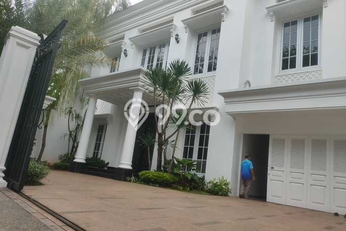 Rumah Elit Akses Strategis di Jakarta Selatan Rumah Elit Akses Strategis di Jakarta Selatan