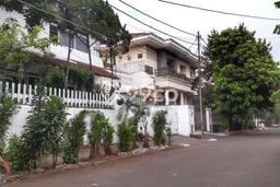 Jual Rumah Luas Elegan Dengan View Cantik di Simprug Garden, Jakarta Selatan Jual Rumah Luas Elegan Dengan View Cantik di Simprug Garden, Jakarta Selatan