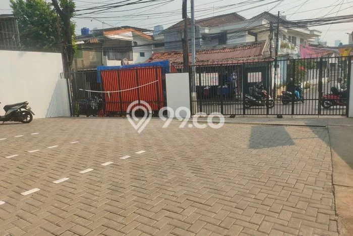 Rumah Mewah LB 160m2 Siap Huni Desain Elegan di Sultan Agung, Jakarta Selatan Rumah Mewah LB 160m2 Siap Huni Desain Elegan di Sultan Agung, Jakarta Selatan