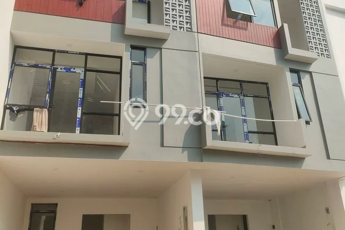 Rumah Mewah LB 160m2 Siap Huni Desain Elegan di Sultan Agung, Jakarta Selatan Rumah Mewah LB 160m2 Siap Huni Desain Elegan di Sultan Agung, Jakarta Selatan
