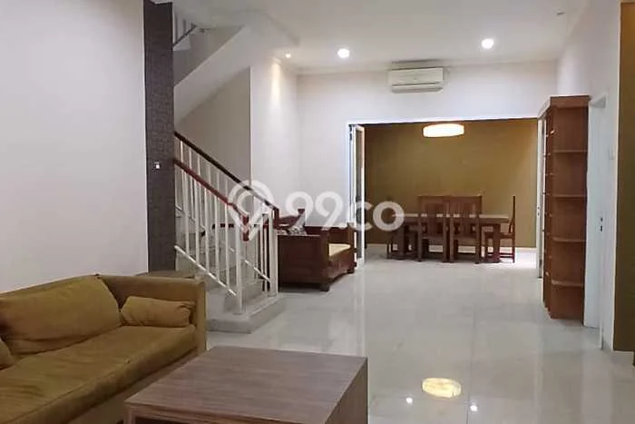 Jarang Ada! Rumah Kontrakan 4 Kamar Bagus Siap Huni Bintaro Jarang Ada! Rumah Kontrakan 4 Kamar Bagus Siap Huni Bintaro