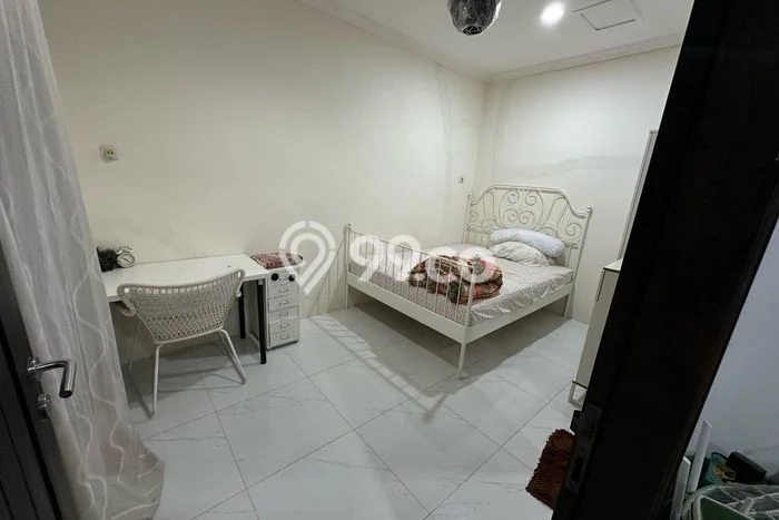 Rumah Kost Dijual Lokasi BSD, Tangerang Selatan, 14 Kamar Tidur, 15 Kamar Mandi, 430m2 Rumah Kost Dijual Lokasi BSD, Tangerang Selatan, 14 Kamar Tidur, 15 Kamar Mandi, 430m2