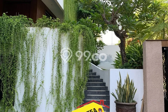 Hot Offer Hunian Premium Ideal dan Luas di Kebayoran Lama, Jakarta Selatan Hot Offer Hunian Premium Ideal dan Luas di Kebayoran Lama, Jakarta Selatan