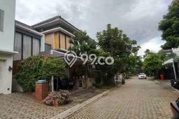 Rumah Elit LB 250m2 Siap Pakai Desain Elegan di Bintaro, Tangerang Selatan Rumah Elit LB 250m2 Siap Pakai Desain Elegan di Bintaro, Tangerang Selatan