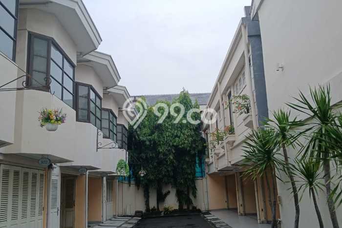 Kantor Bagus Dijual LB 10000m2 Lokasi Strategis Jakarta Barat Area Cocok untuk Bisnis Kantor Bagus Dijual LB 10000m2 Lokasi Strategis Jakarta Barat Area Cocok untuk Bisnis