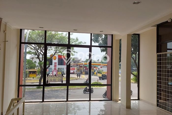 Unit Ruko Dijual di Tangerang Selatan LT 78m2 & LB 112m2 Unit Ruko Dijual di Tangerang Selatan LT 78m2 & LB 112m2