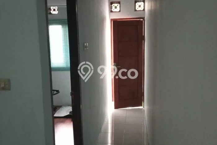 Rumah Modern Cantik 2 KT Siap Huni di Tebet Rumah Modern Cantik 2 KT Siap Huni di Tebet
