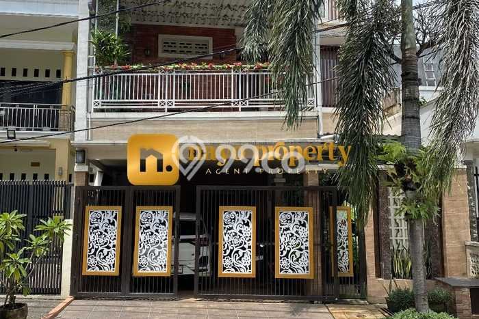 Rumah Modern 6 Kamar LT 140m2 di Cimuning Rumah Modern 6 Kamar LT 140m2 di Cimuning