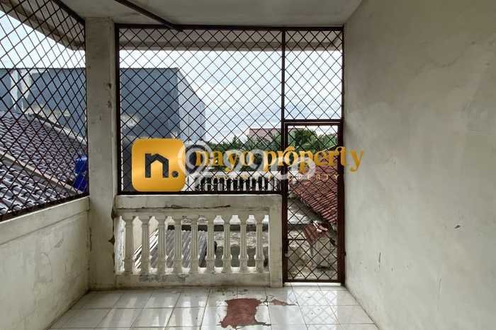 Ready to Use! Luxury House LT 495m2 Desain Elegan di Cikunir Ready to Use! Luxury House LT 495m2 Desain Elegan di Cikunir