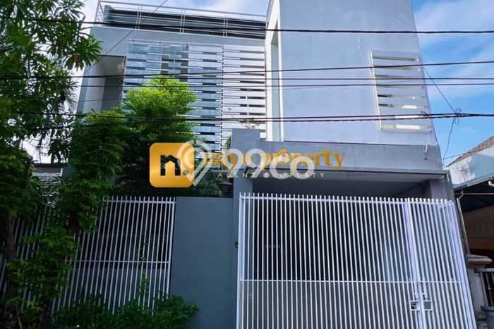 Rumah Modern Minimalis 3 KT Bisa Langsung Pindah di Wiyung Rumah Modern Minimalis 3 KT Bisa Langsung Pindah di Wiyung
