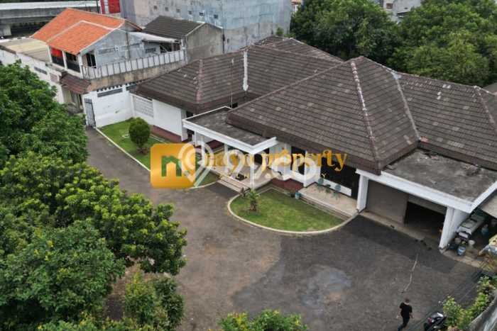 For Sale! Premium House LT 1833m2 Desain Elegan di Kalimalang For Sale! Premium House LT 1833m2 Desain Elegan di Kalimalang