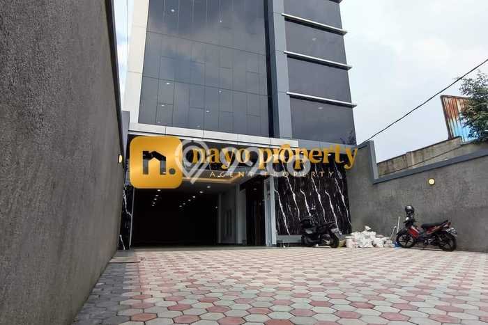 Unit Kantor Dijual di Jakarta Timur LT 279m2 & LB 726m2 Unit Kantor Dijual di Jakarta Timur LT 279m2 & LB 726m2