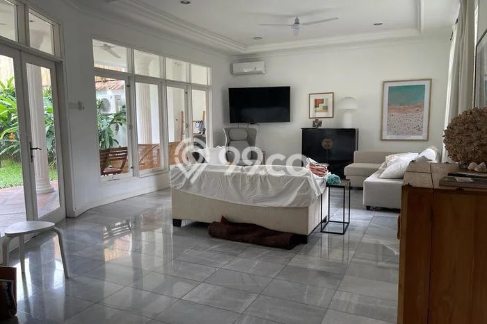Rumah Mewah LB 500m2 Siap Pakai Desain Elegan di Antasari, Jakarta Selatan Rumah Mewah LB 500m2 Siap Pakai Desain Elegan di Antasari, Jakarta Selatan