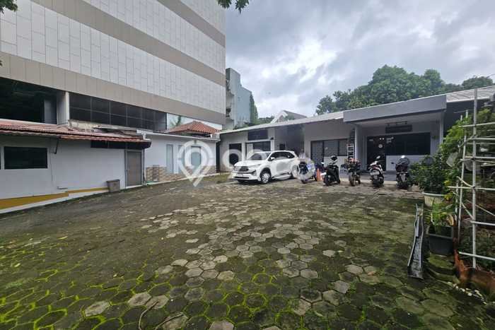 Disewakan Komersial di Kawasan Ramai Duren Tiga Luas 400m2 Disewakan Komersial di Kawasan Ramai Duren Tiga Luas 400m2