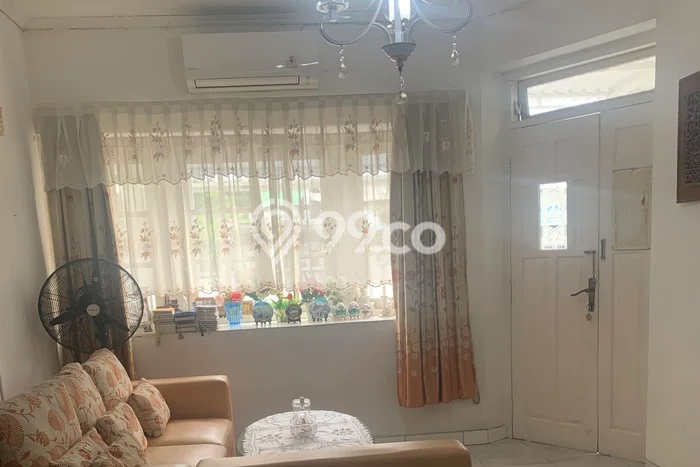 Rumah Luxury Modern Siap Huni di Cikini Jakarta Pusat Rumah Luxury Modern Siap Huni di Cikini Jakarta Pusat
