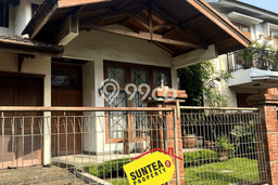 For Sale! Luxury House LT 225m2 Desain Modern di Lebak Bulus For Sale! Luxury House LT 225m2 Desain Modern di Lebak Bulus