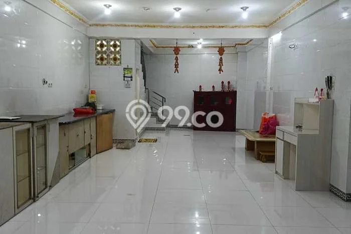 Ruko Dijual di Prime Area Jakarta Barat Luas 200m2 Ruko Dijual di Prime Area Jakarta Barat Luas 200m2