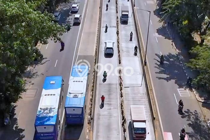 Lahan Dijual Lokasi Strategis di Jakarta Barat dengan Luas 1110m2 Lahan Dijual Lokasi Strategis di Jakarta Barat dengan Luas 1110m2