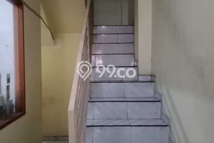 Ruko Dijual di Jakarta Barat LT 250m2 & LB 210m2 Lokasi Terbaik! Ruko Dijual di Jakarta Barat LT 250m2 & LB 210m2 Lokasi Terbaik!