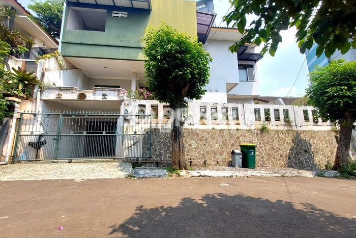 Unit Komersial Dijual di Cimanggis Depok 300m2 Unit Komersial Dijual di Cimanggis Depok 300m2