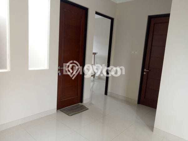 Jual Rumah Bagus Siap Huni LB 165m2 di Cilodong, Depok Jual Rumah Bagus Siap Huni LB 165m2 di Cilodong, Depok