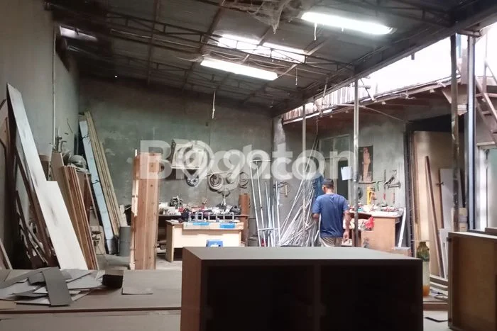 Gudang Dijual di Bekasi Barat LT 377m2, LB 300m2 Solusi Investasi Cerdas Gudang Dijual di Bekasi Barat LT 377m2, LB 300m2 Solusi Investasi Cerdas