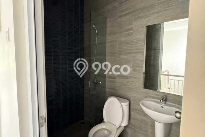Rumah Elit Modern Tanpa Renovasi di Gading Serpong Tangerang Rumah Elit Modern Tanpa Renovasi di Gading Serpong Tangerang
