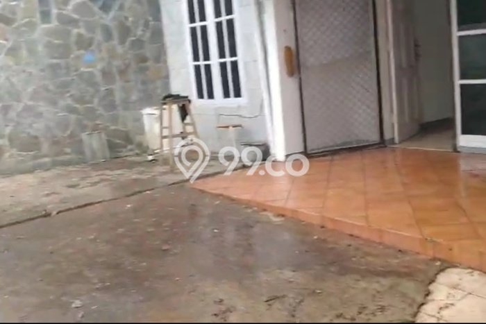 Rumah Modern Minimalis 4 Kamar Siap Huni di Solo Baru Rumah Modern Minimalis 4 Kamar Siap Huni di Solo Baru