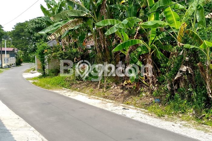 Tanah Bisnis di Bendosari, Luas 258m2m², Akses Mudah Tanah Bisnis di Bendosari, Luas 258m2m², Akses Mudah