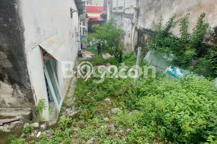 Tanah untuk Dijual di Jebres Solo Luas 1000m2 Tanah untuk Dijual di Jebres Solo Luas 1000m2
