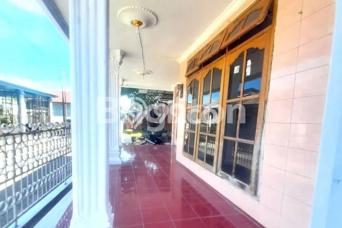 Rumah Modern Cantik 5 Kamar Siap Huni di Karanganyar Rumah Modern Cantik 5 Kamar Siap Huni di Karanganyar