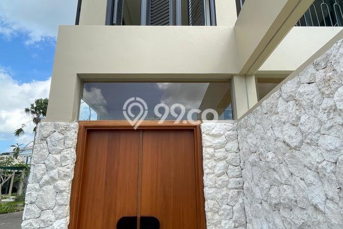 Vila Strategis Kawasan , Ukuran 218m2m², Lokasi Premium dengan jalan bagus Vila Strategis Kawasan , Ukuran 218m2m², Lokasi Premium dengan jalan bagus