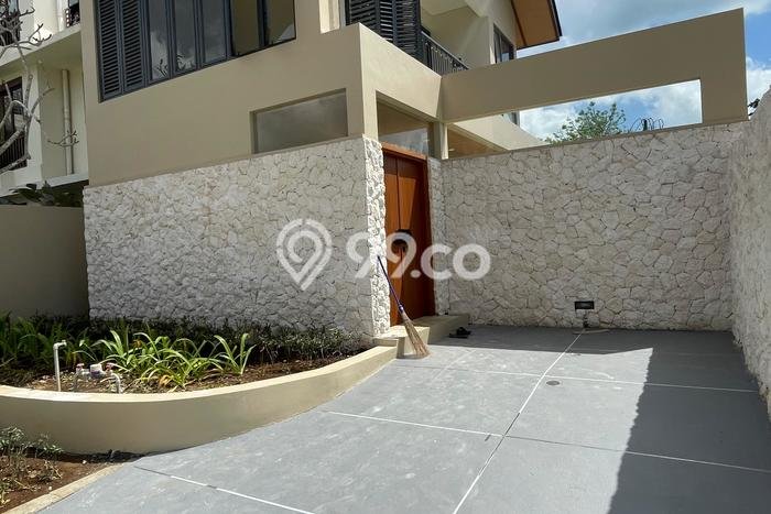 Vila Strategis Kawasan , Ukuran 218m2m², Lokasi Premium dengan jalan bagus Vila Strategis Kawasan , Ukuran 218m2m², Lokasi Premium dengan jalan bagus