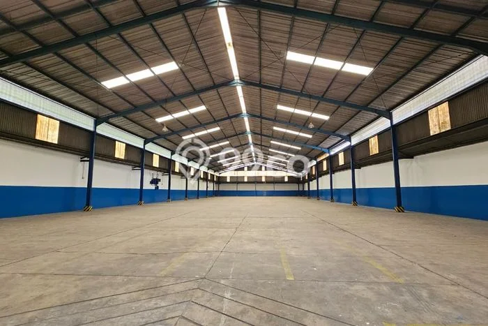 Gudang Ready Kawasan , Luas 1700m2m², Lokasi Bisnis, Jalan Mudah Gudang Ready Kawasan , Luas 1700m2m², Lokasi Bisnis, Jalan Mudah