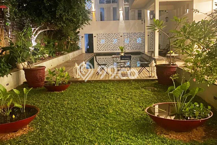 Rumah Elit LB 2000m2 Siap Pakai Desain Elegan di Kemanggisan, Jakarta Barat Rumah Elit LB 2000m2 Siap Pakai Desain Elegan di Kemanggisan, Jakarta Barat