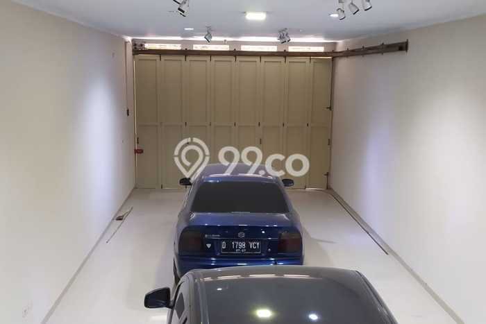 Ruko Lokasi Strategis di Bandung Kulon, Luas 255m², Jalan Raya Ruko Lokasi Strategis di Bandung Kulon, Luas 255m², Jalan Raya