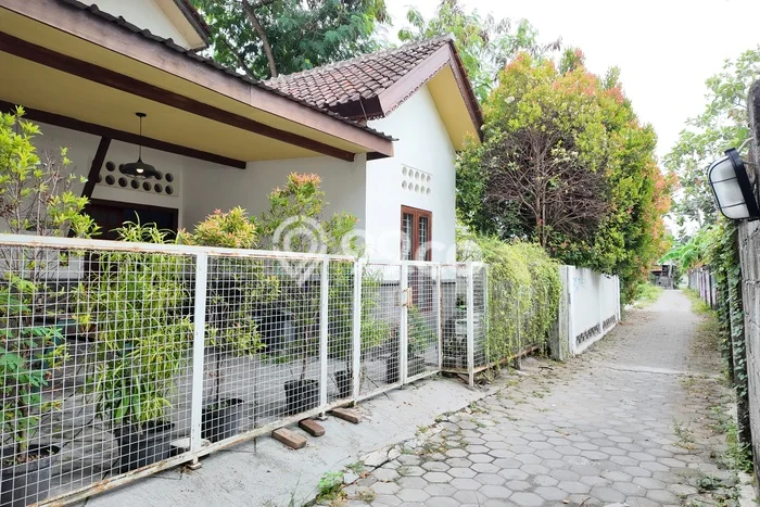 Rumah Modern Cantik 3 KT Siap Huni di Sewon Rumah Modern Cantik 3 KT Siap Huni di Sewon
