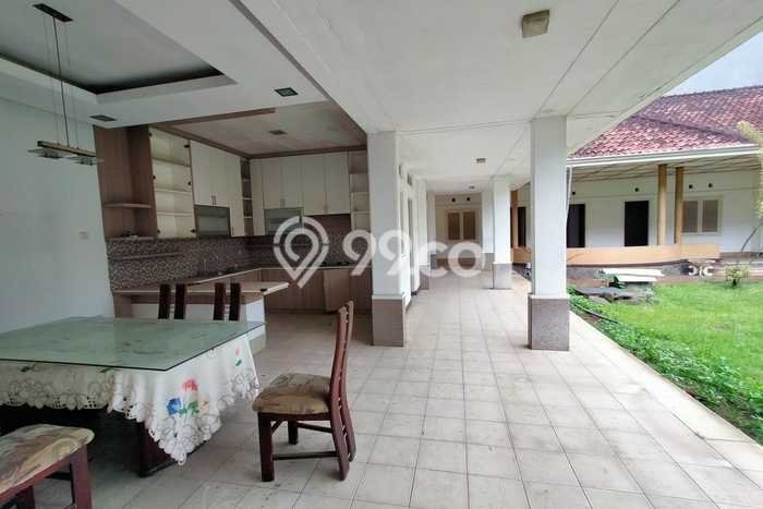 Rumah Modern Disewakan di Coblong Bandung Area Sangat Strategis Rumah Modern Disewakan di Coblong Bandung Area Sangat Strategis
