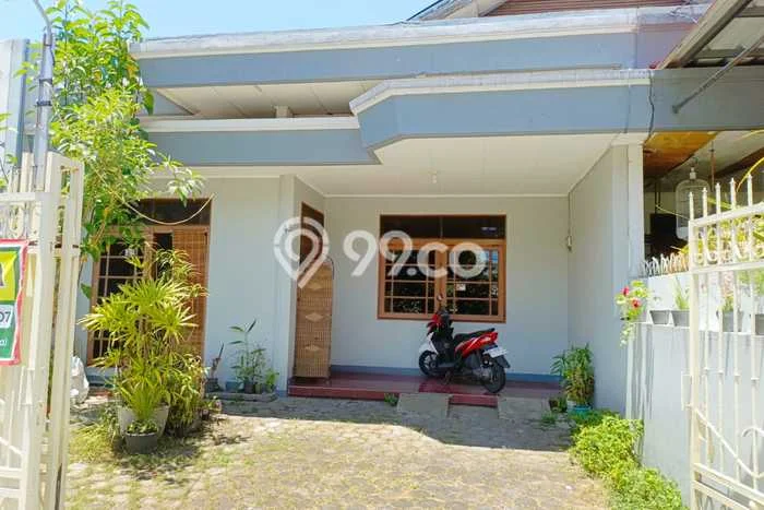 Rumah Sewa Bandung LT 181m2 LB 160m2 Area Soekarno Hatta Rumah Sewa Bandung LT 181m2 LB 160m2 Area Soekarno Hatta