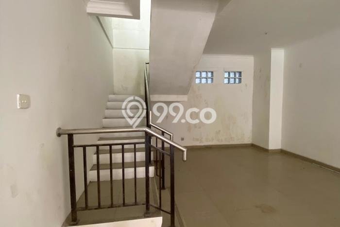 Unit Ruko Tersedia di Taman Holis Indah Spesifikasi LB 120m2 Unit Ruko Tersedia di Taman Holis Indah Spesifikasi LB 120m2