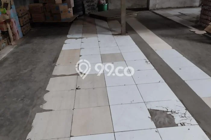 Gudang disewakan lokasi strategis Singosari Malang 1500m2 Gudang disewakan lokasi strategis Singosari Malang 1500m2